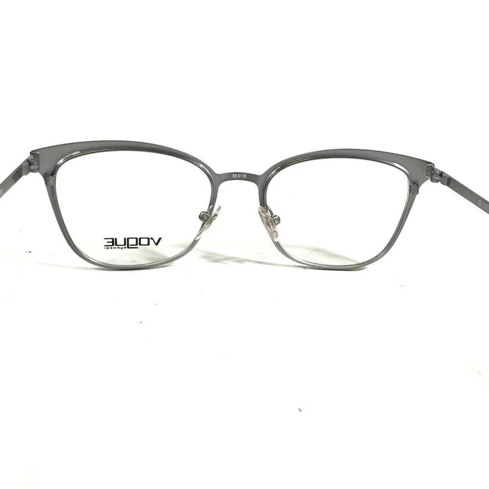 Vogue brand new